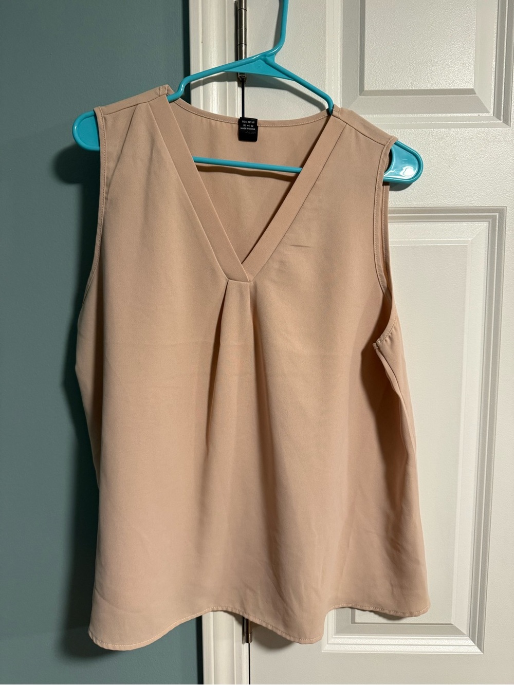 10 Items for $20: SHEIN Nude V-Neck Sleeveless Camisole